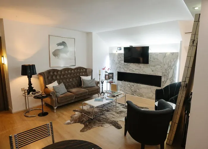 Andromeda Boutique מלון 4*