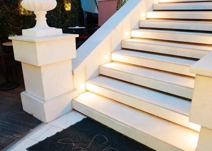 Andromeda Boutique מלון קסטוריה