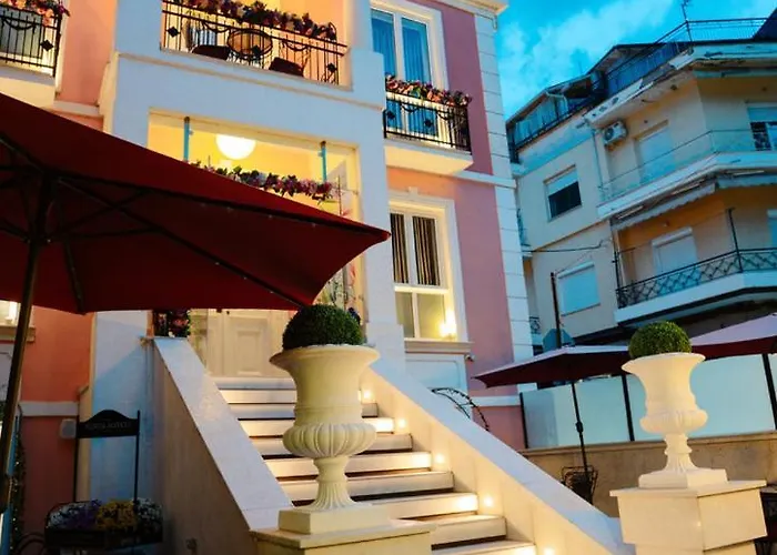 Andromeda Boutique מלון